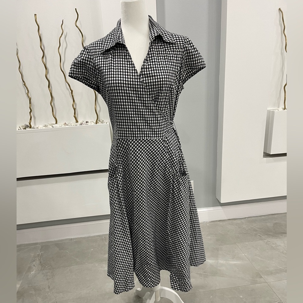 Elegant Black and White Checkered Midi Dress